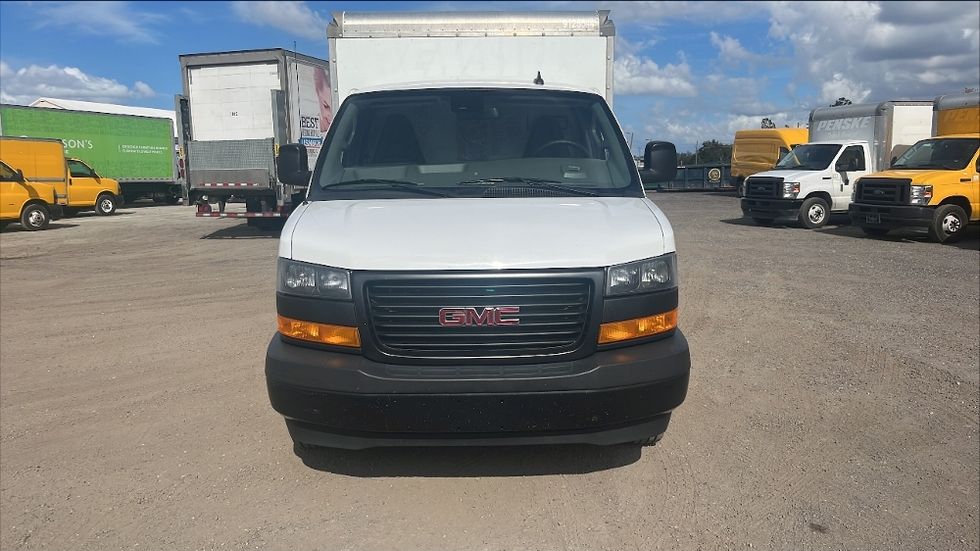 Light Duty Box Truck-Light and Medium Duty Trucks-GMC-2021-Savana G33503-Apopka-FL-114,066\n\t\tmiles-$ 27,250 - Image 2