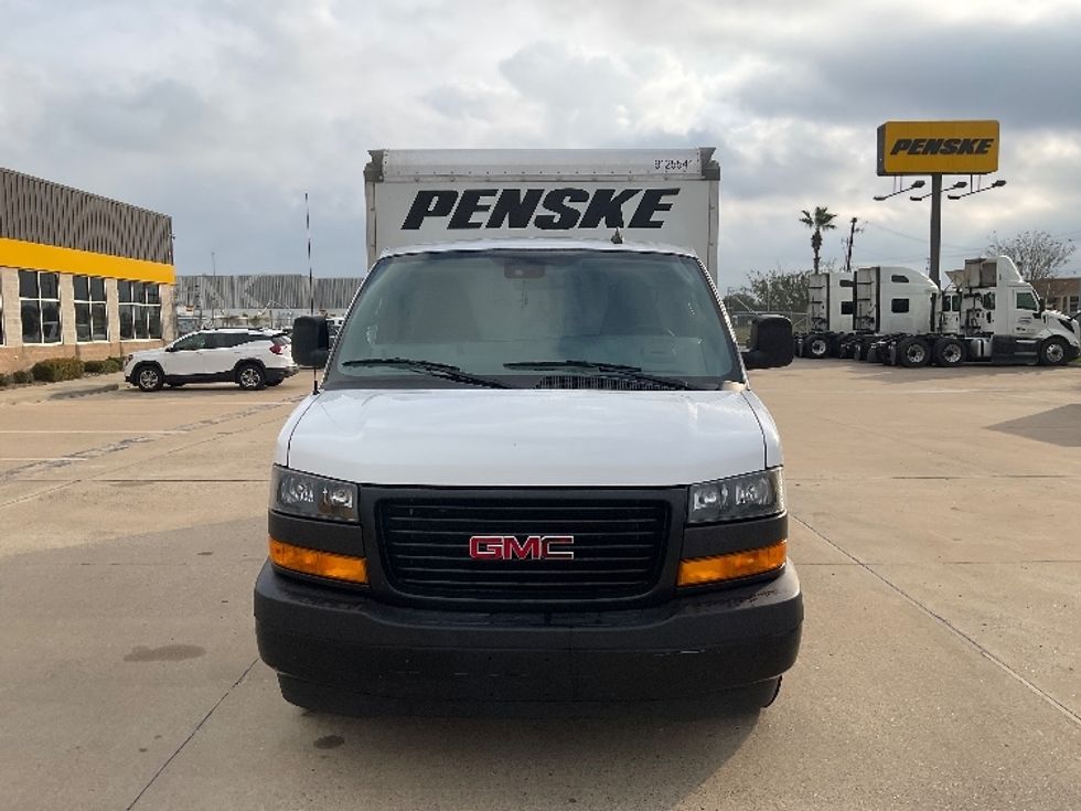 Light Duty Box Truck-Light and Medium Duty Trucks-GMC-2021-Savana G33503-Ashland-VA-115,662\n\t\tmiles-$ 27,000 - Image 2
