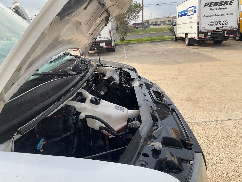 Light Duty Box Truck-Light and Medium Duty Trucks-GMC-2021-Savana G33503-Ashland-VA-115,662\n\t\tmiles-$ 27,000 - Image 22