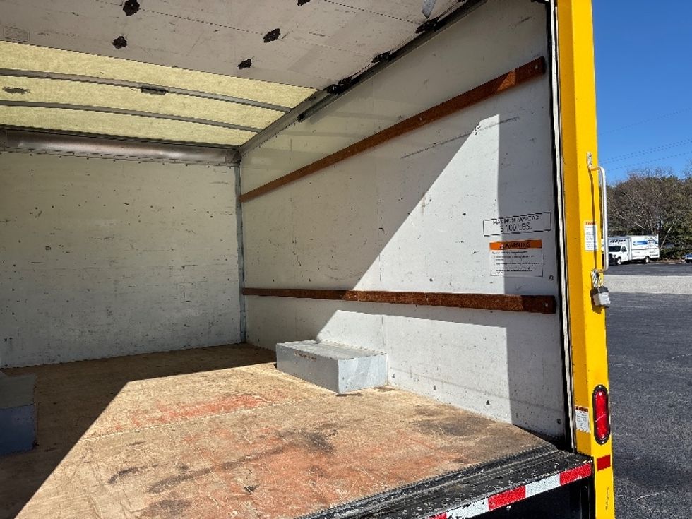 Light Duty Box Truck-Light and Medium Duty Trucks-GMC-2021-Savana G33503-Atlanta-GA-110,943\n\t\tmiles-$ 26,250 - Image 11