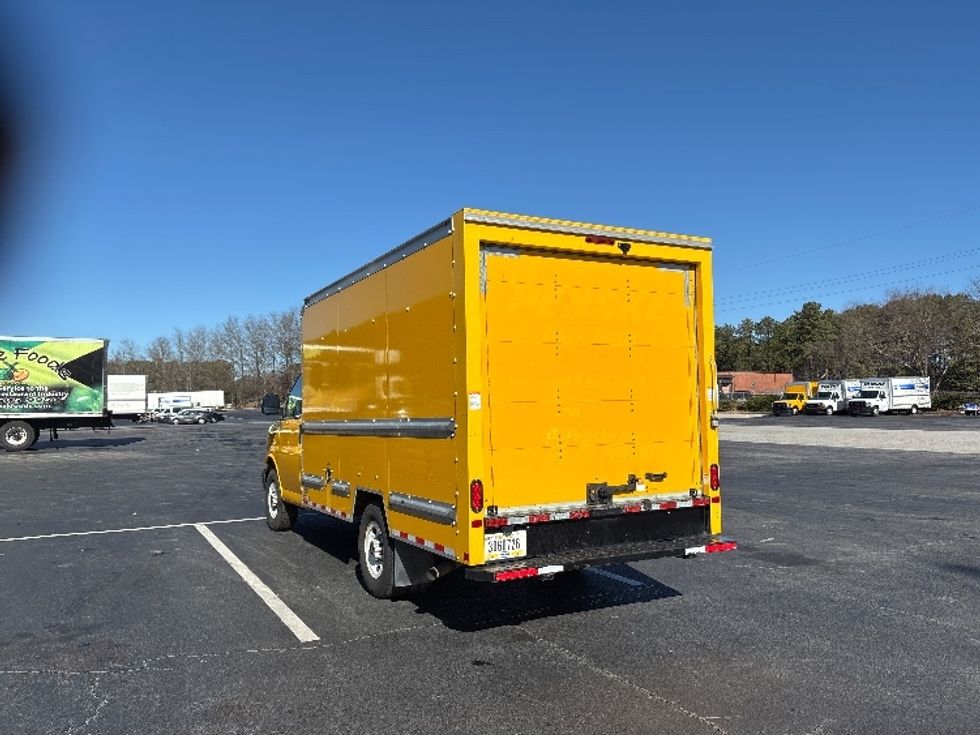 Light Duty Box Truck-Light and Medium Duty Trucks-GMC-2021-Savana G33503-Atlanta-GA-110,943\n\t\tmiles-$ 26,250 - Image 6