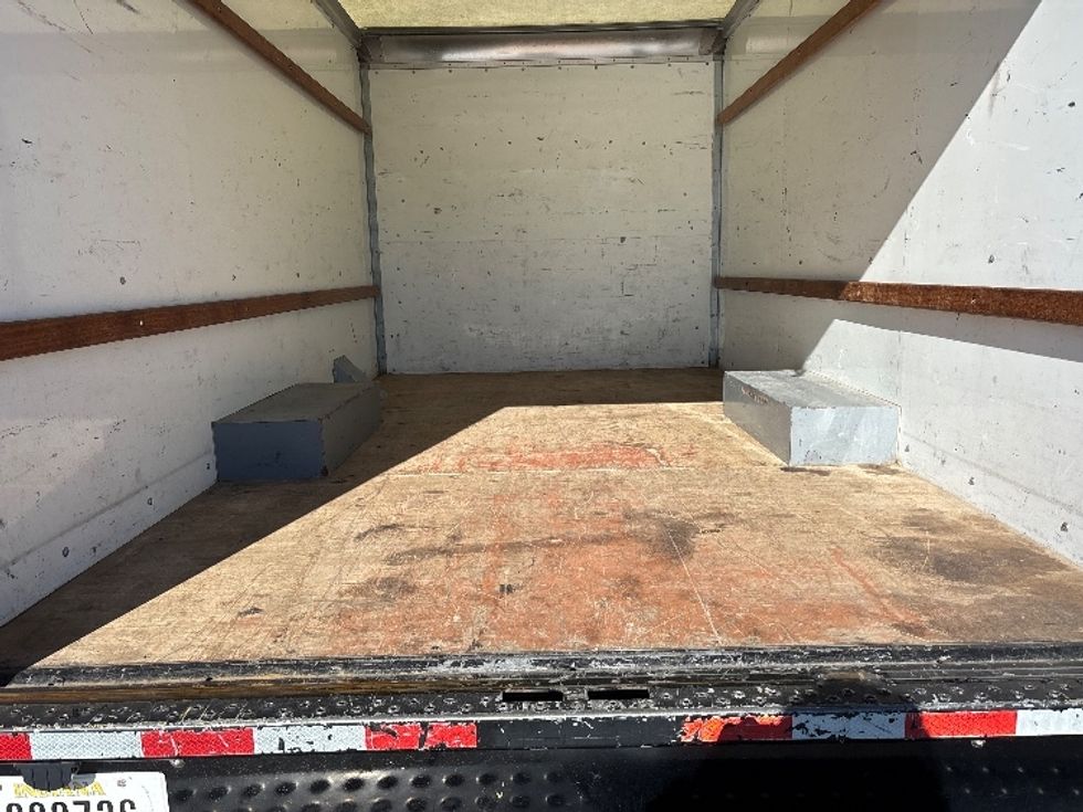 Light Duty Box Truck-Light and Medium Duty Trucks-GMC-2021-Savana G33503-Atlanta-GA-110,943\n\t\tmiles-$ 26,250 - Image 9