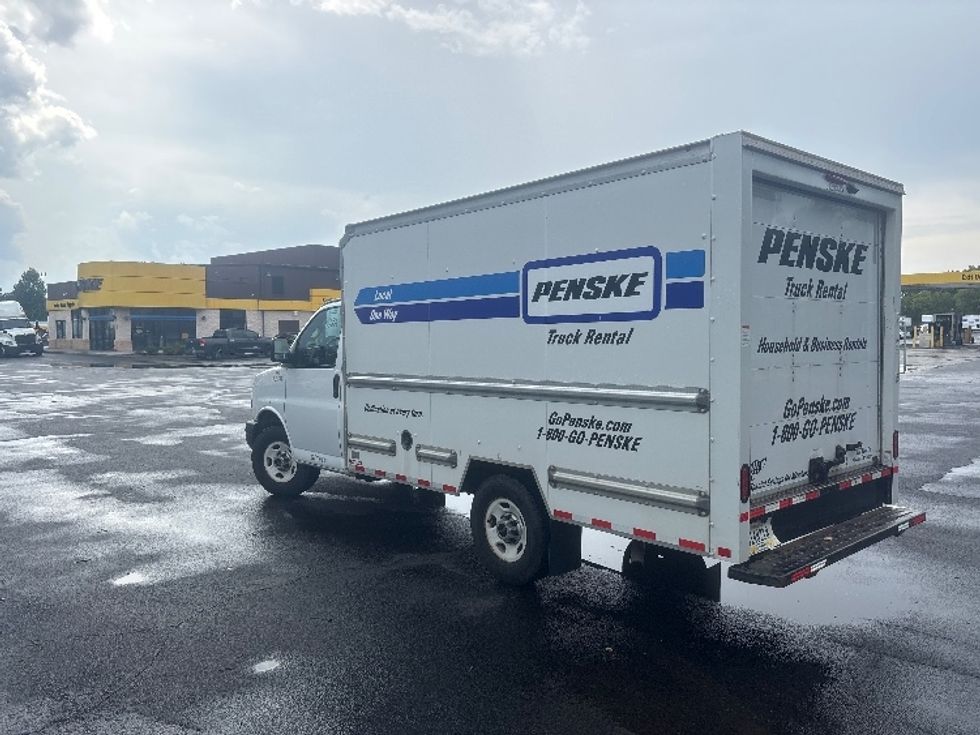 Light Duty Box Truck-Light and Medium Duty Trucks-GMC-2021-Savana G33503-Atlanta-GA-93,281\n\t\tmiles-$ 29,250 - Image 5