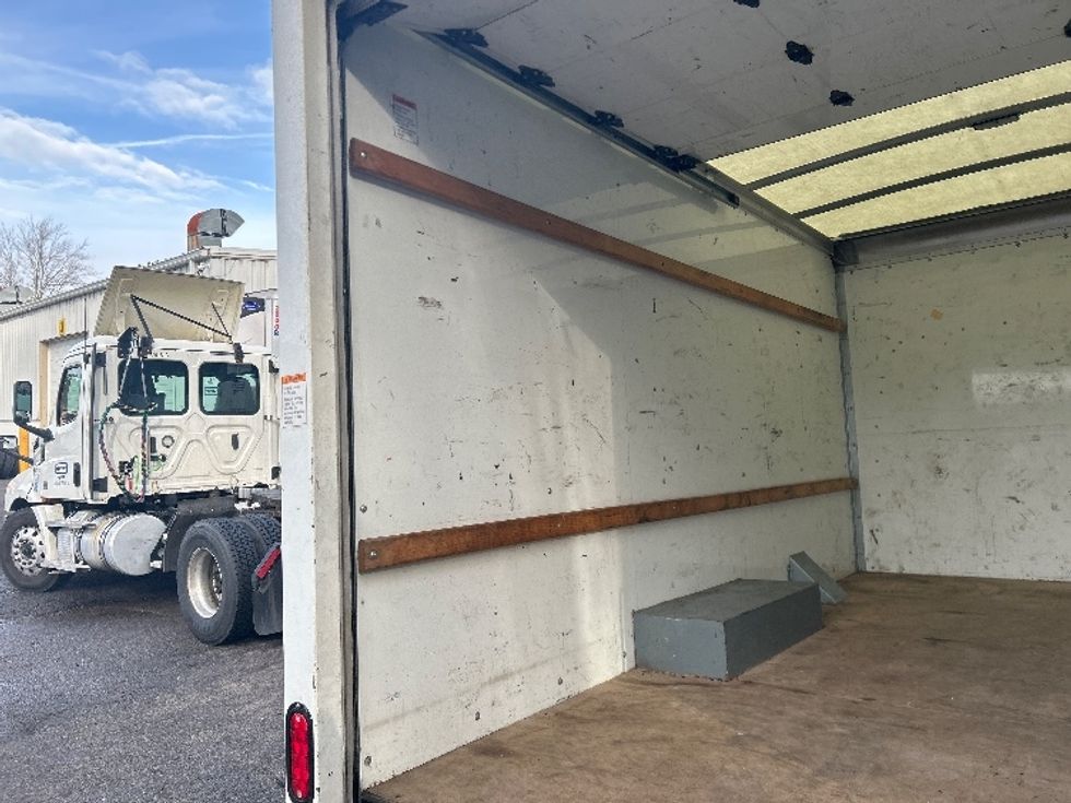Light Duty Box Truck-Light and Medium Duty Trucks-GMC-2021-Savana G33503-Auburn-MA-110,776\n\t\tmiles-$ 26,000 - Image 11