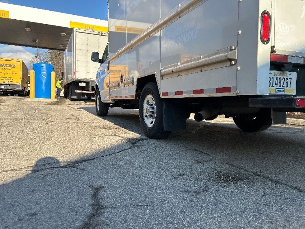 Light Duty Box Truck-Light and Medium Duty Trucks-GMC-2021-Savana G33503-Auburn-MA-110,776\n\t\tmiles-$ 26,000 - Image 14