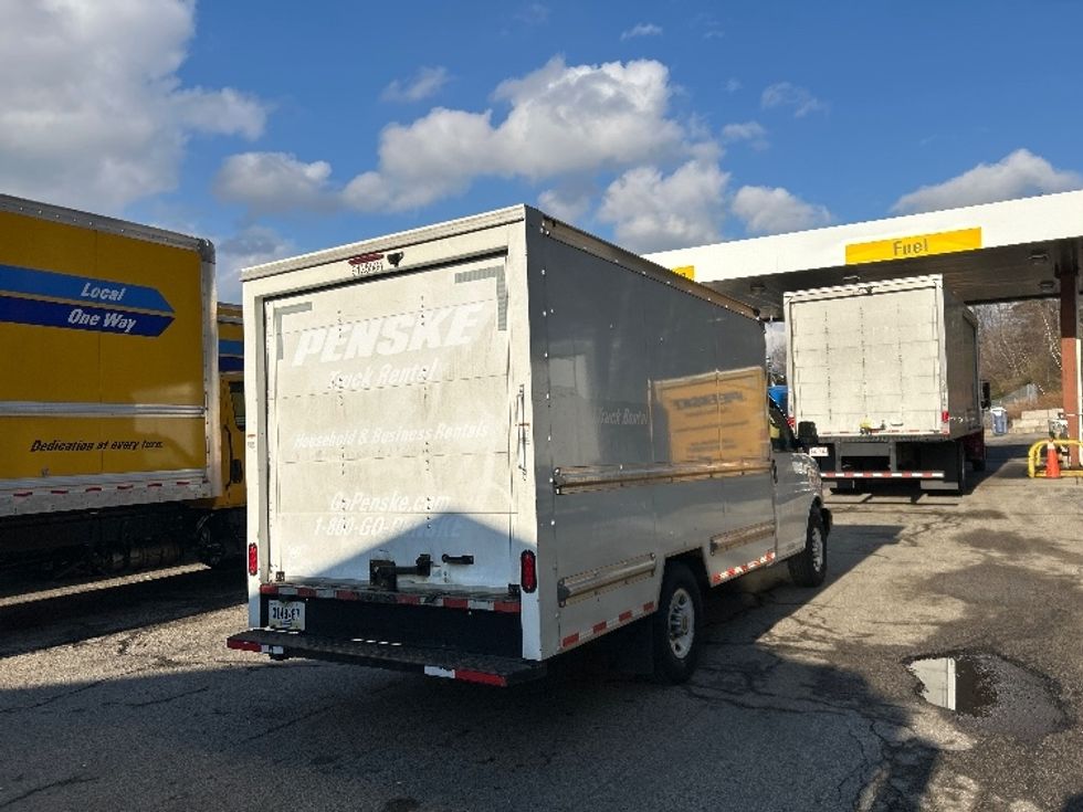 Light Duty Box Truck-Light and Medium Duty Trucks-GMC-2021-Savana G33503-Auburn-MA-110,776\n\t\tmiles-$ 26,000 - Image 6