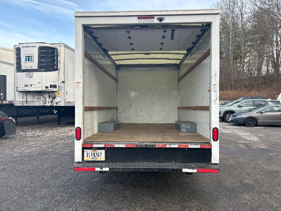 Light Duty Box Truck-Light and Medium Duty Trucks-GMC-2021-Savana G33503-Auburn-MA-110,776\n\t\tmiles-$ 26,000 - Image 9
