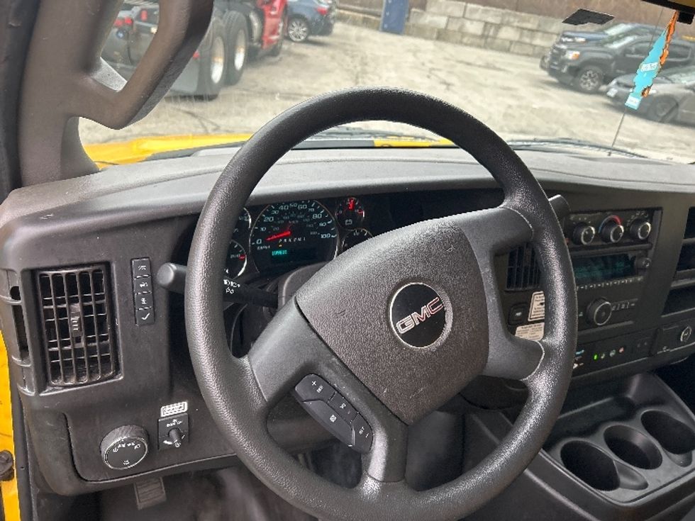 Light Duty Box Truck-Light and Medium Duty Trucks-GMC-2021-Savana G33503-Auburn-MA-110,831\n\t\tmiles-$ 23,500 - Image 16