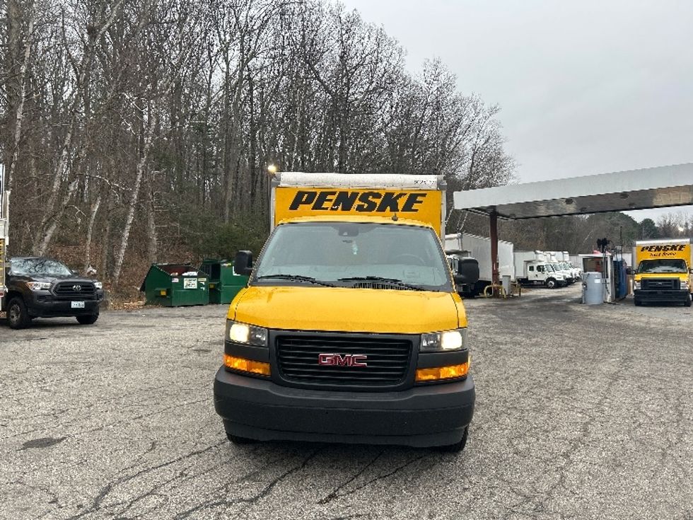 Light Duty Box Truck-Light and Medium Duty Trucks-GMC-2021-Savana G33503-Auburn-MA-110,831\n\t\tmiles-$ 23,500 - Image 2