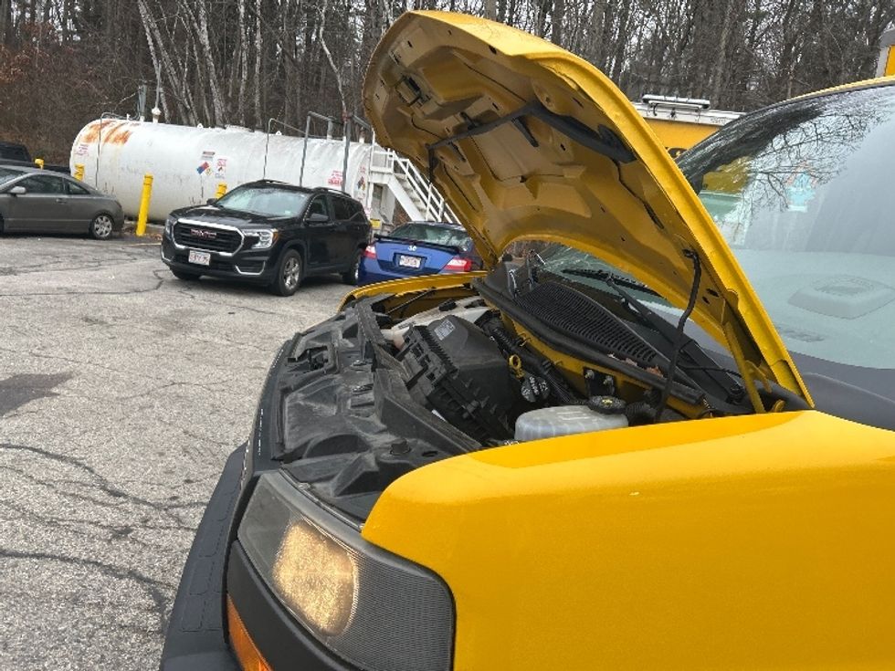 Light Duty Box Truck-Light and Medium Duty Trucks-GMC-2021-Savana G33503-Auburn-MA-110,831\n\t\tmiles-$ 23,500 - Image 23