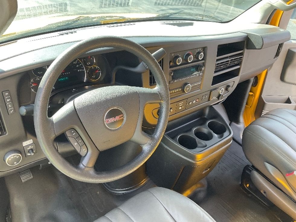 Light Duty Box Truck-Light and Medium Duty Trucks-GMC-2021-Savana G33503-Augusta-GA-108,233\n\t\tmiles-$ 27,000 - Image 18