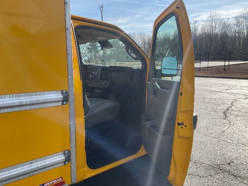 Light Duty Box Truck-Light and Medium Duty Trucks-GMC-2021-Savana G33503-Augusta-GA-108,233\n\t\tmiles-$ 27,000 - Image 20