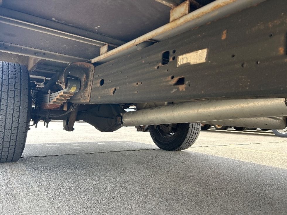 Light Duty Box Truck-Light and Medium Duty Trucks-GMC-2021-Savana G33503-Beaumont-TX-102,307\n\t\tmiles-$ 26,250 - Image 13