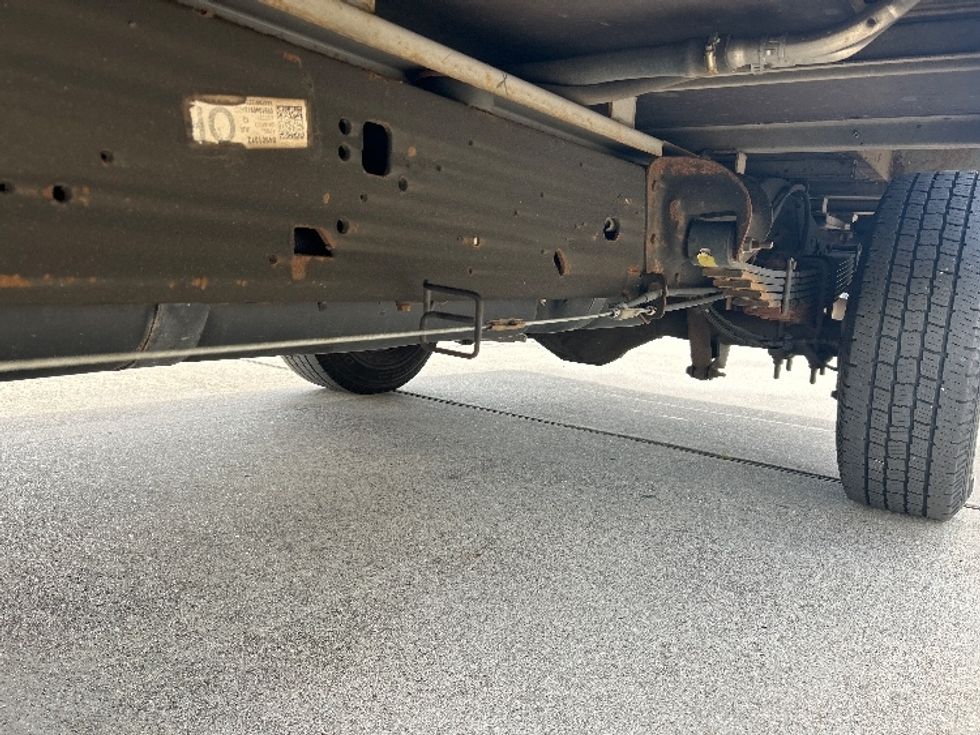 Light Duty Box Truck-Light and Medium Duty Trucks-GMC-2021-Savana G33503-Beaumont-TX-102,307\n\t\tmiles-$ 26,250 - Image 5