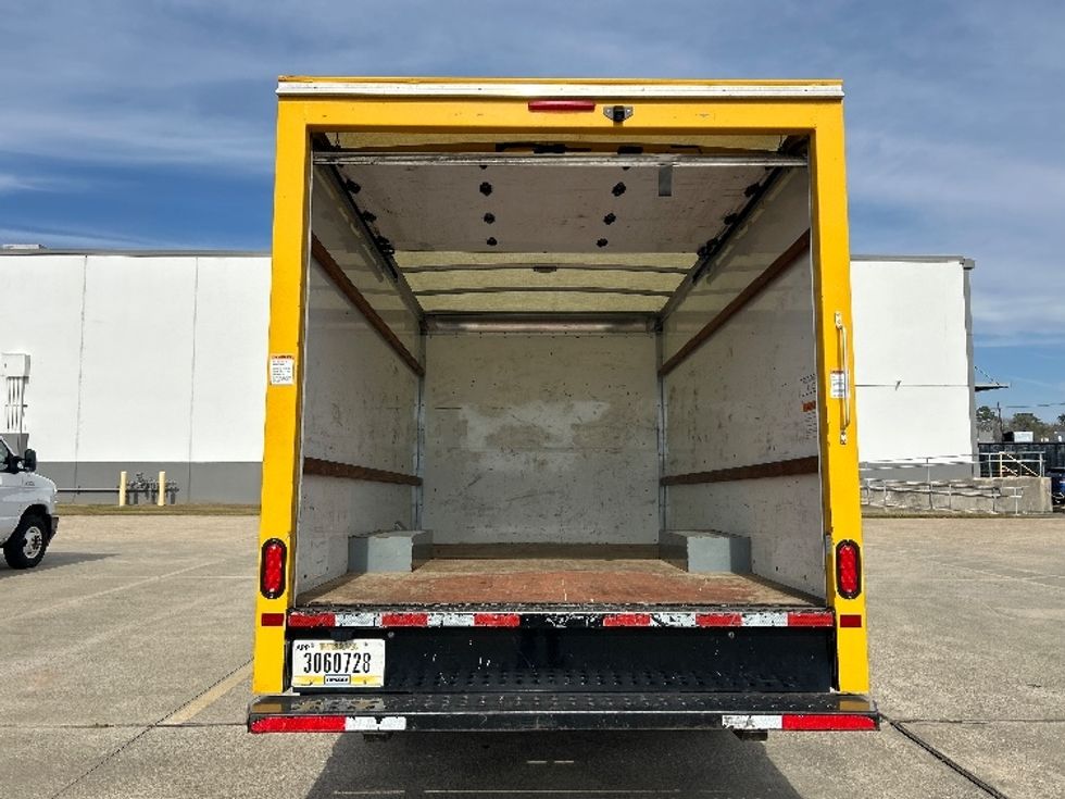Light Duty Box Truck-Light and Medium Duty Trucks-GMC-2021-Savana G33503-Beaumont-TX-102,307\n\t\tmiles-$ 26,250 - Image 8