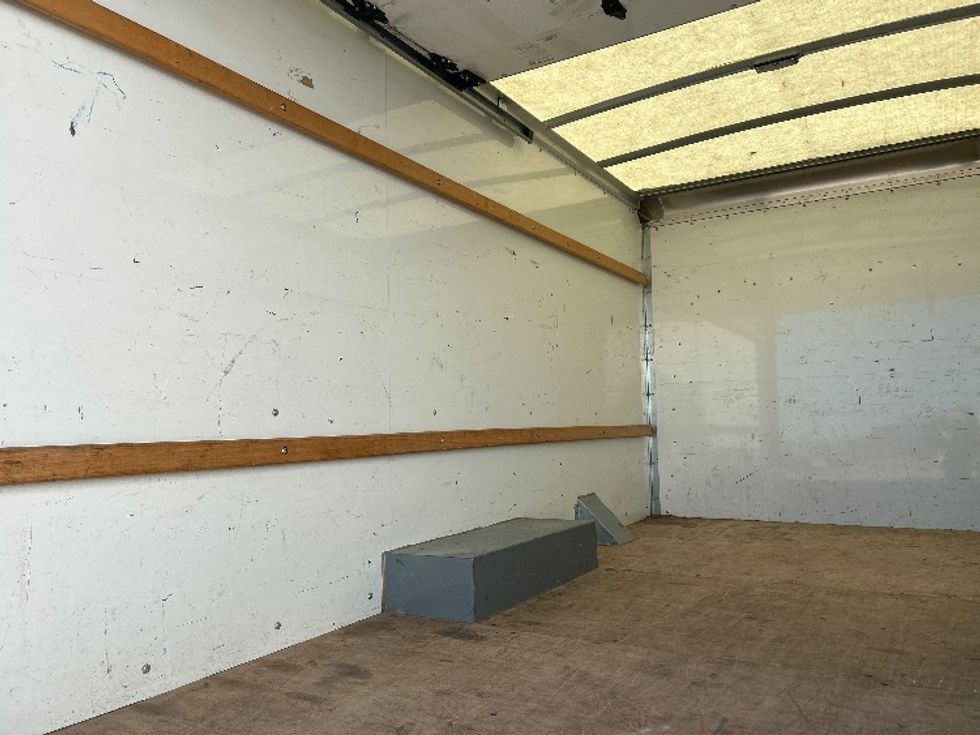 Light Duty Box Truck-Light and Medium Duty Trucks-GMC-2021-Savana G33503-Beaumont-TX-113,538\n\t\tmiles-$ 27,250 - Image 10