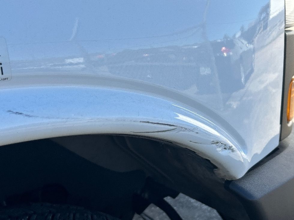 Light Duty Box Truck-Light and Medium Duty Trucks-GMC-2021-Savana G33503-Beaumont-TX-113,538\n\t\tmiles-$ 27,250 - Image 25