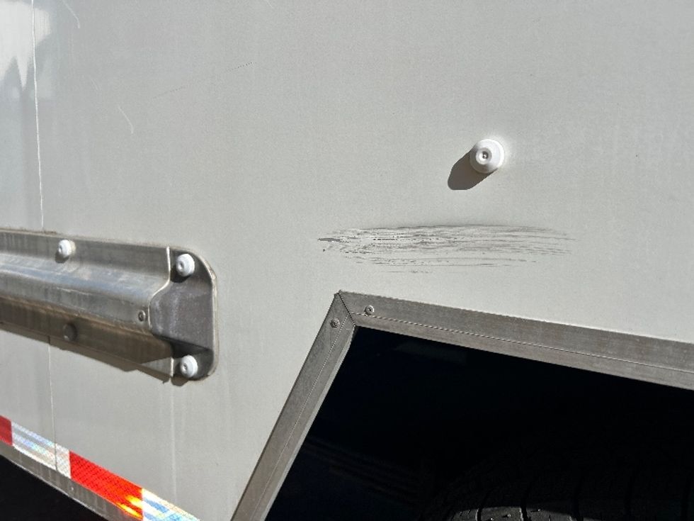 Light Duty Box Truck-Light and Medium Duty Trucks-GMC-2021-Savana G33503-Beaumont-TX-113,538\n\t\tmiles-$ 27,250 - Image 26