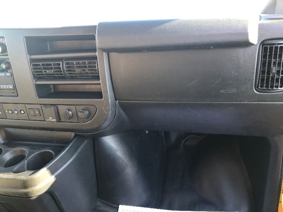 Light Duty Box Truck-Light and Medium Duty Trucks-GMC-2021-Savana G33503-Bensalem-PA-105,303\n\t\tmiles-$ 25,000 - Image 20