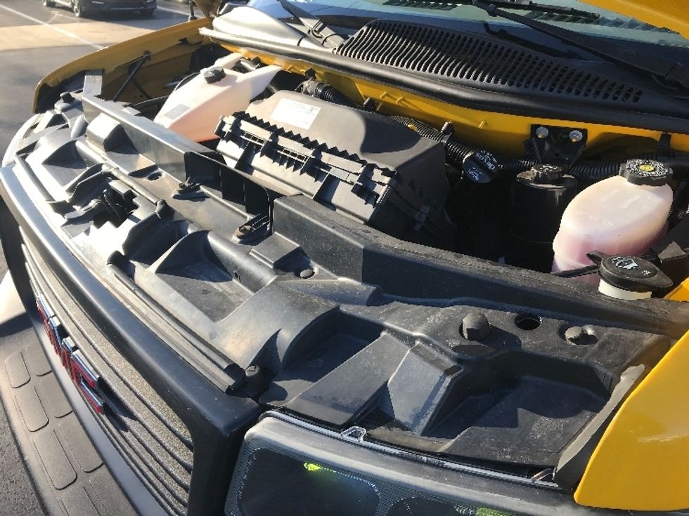 Light Duty Box Truck-Light and Medium Duty Trucks-GMC-2021-Savana G33503-Bensalem-PA-105,303\n\t\tmiles-$ 25,000 - Image 23