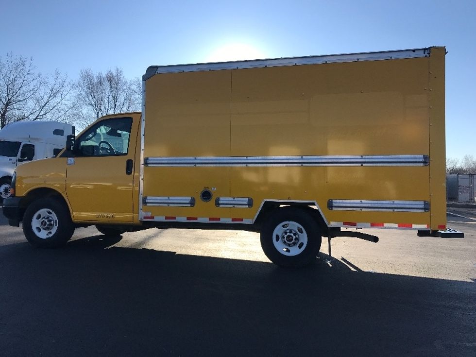 Light Duty Box Truck-Light and Medium Duty Trucks-GMC-2021-Savana G33503-Bensalem-PA-105,303\n\t\tmiles-$ 25,000 - Image 4