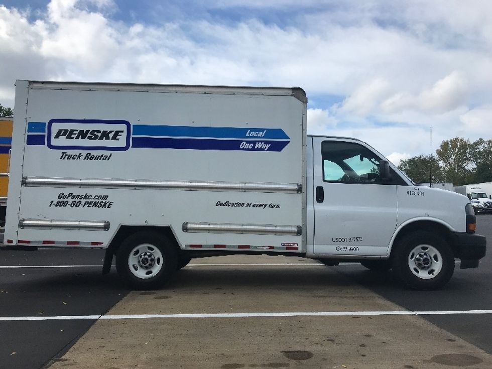 Light Duty Box Truck-Light and Medium Duty Trucks-GMC-2021-Savana G33503-Bensalem-PA-106,447\n\t\tmiles-$ 27,250 - Image 12