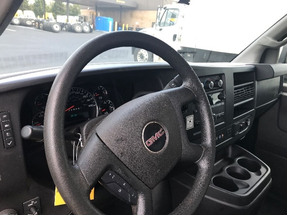 Light Duty Box Truck-Light and Medium Duty Trucks-GMC-2021-Savana G33503-Bensalem-PA-106,447\n\t\tmiles-$ 27,250 - Image 14