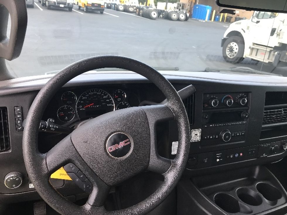 Light Duty Box Truck-Light and Medium Duty Trucks-GMC-2021-Savana G33503-Bensalem-PA-106,447\n\t\tmiles-$ 27,250 - Image 15