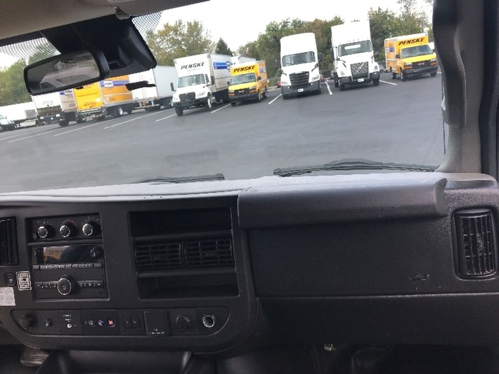 Light Duty Box Truck-Light and Medium Duty Trucks-GMC-2021-Savana G33503-Bensalem-PA-106,447\n\t\tmiles-$ 27,250 - Image 18