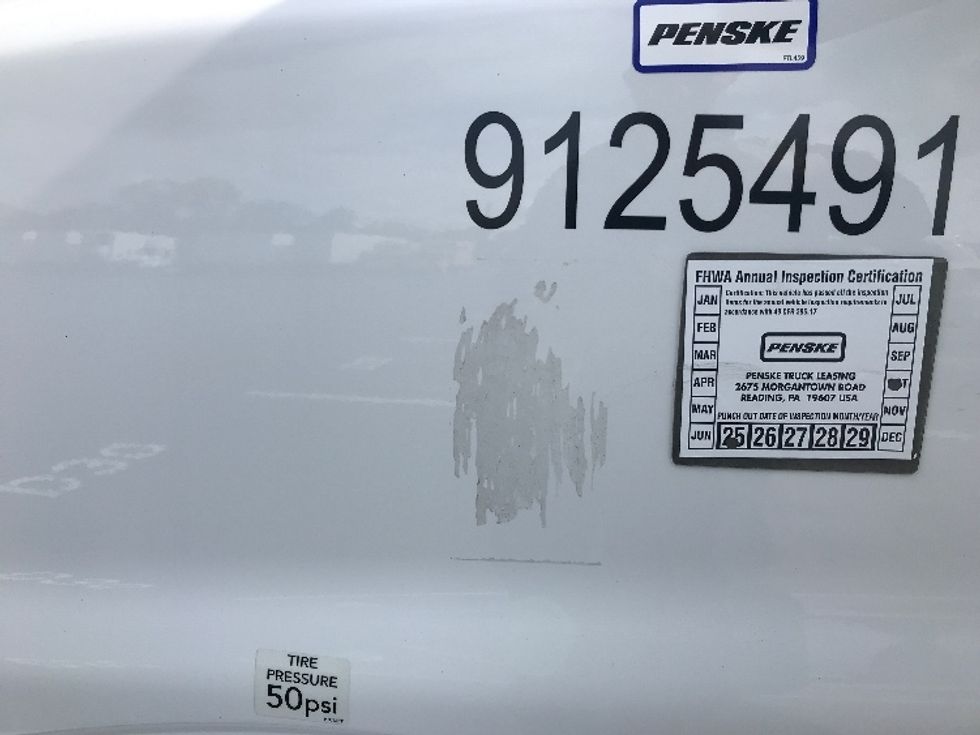 Light Duty Box Truck-Light and Medium Duty Trucks-GMC-2021-Savana G33503-Bensalem-PA-106,447\n\t\tmiles-$ 27,250 - Image 22