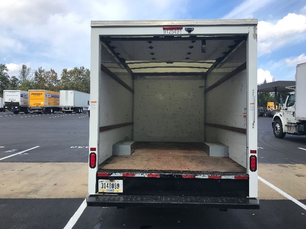 Light Duty Box Truck-Light and Medium Duty Trucks-GMC-2021-Savana G33503-Bensalem-PA-106,447\n\t\tmiles-$ 27,250 - Image 7