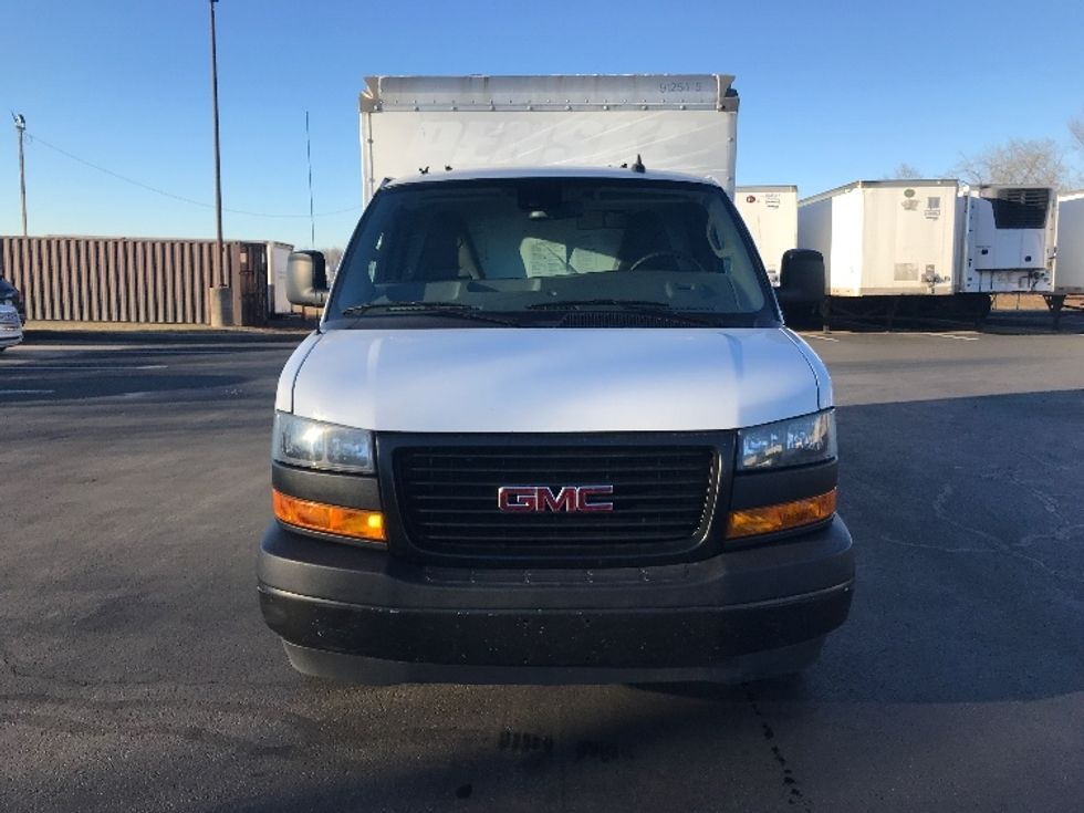 Light Duty Box Truck-Light and Medium Duty Trucks-GMC-2021-Savana G33503-Bensalem-PA-120,160\n\t\tmiles-$ 25,750 - Image 2