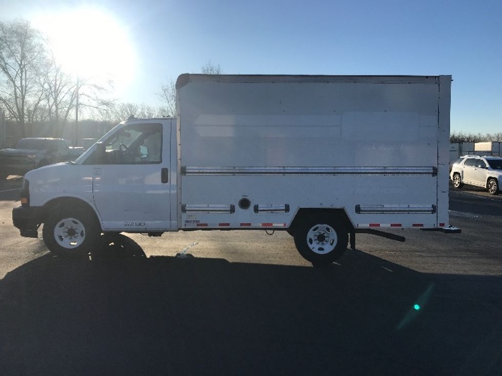 Light Duty Box Truck-Light and Medium Duty Trucks-GMC-2021-Savana G33503-Bensalem-PA-120,160\n\t\tmiles-$ 25,750 - Image 4
