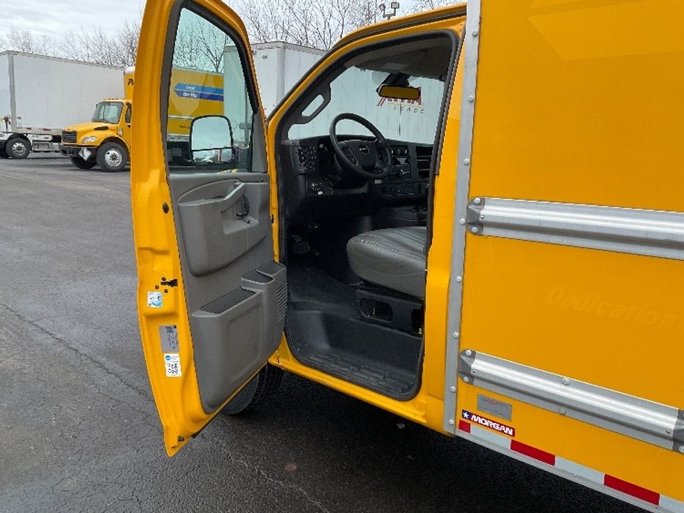 Light Duty Box Truck-Light and Medium Duty Trucks-GMC-2021-Savana G33503-Binghamton-NY-100,924\n\t\tmiles-$ 24,750 - Image 14