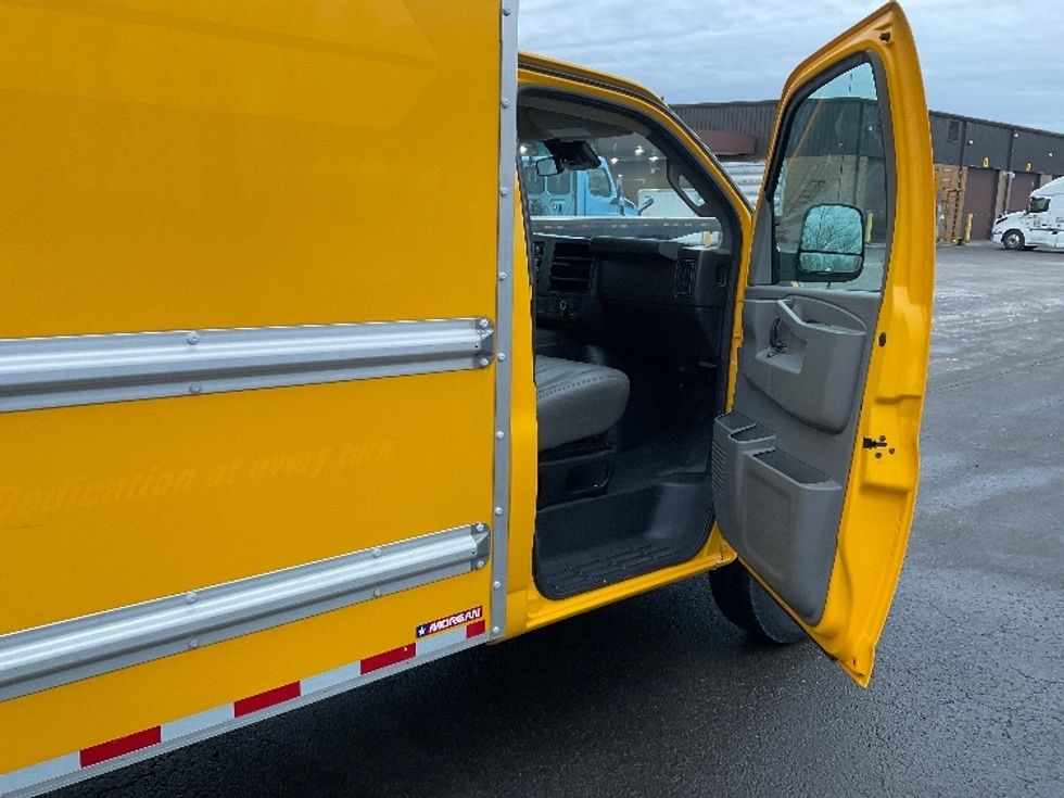 Light Duty Box Truck-Light and Medium Duty Trucks-GMC-2021-Savana G33503-Binghamton-NY-100,924\n\t\tmiles-$ 24,750 - Image 18
