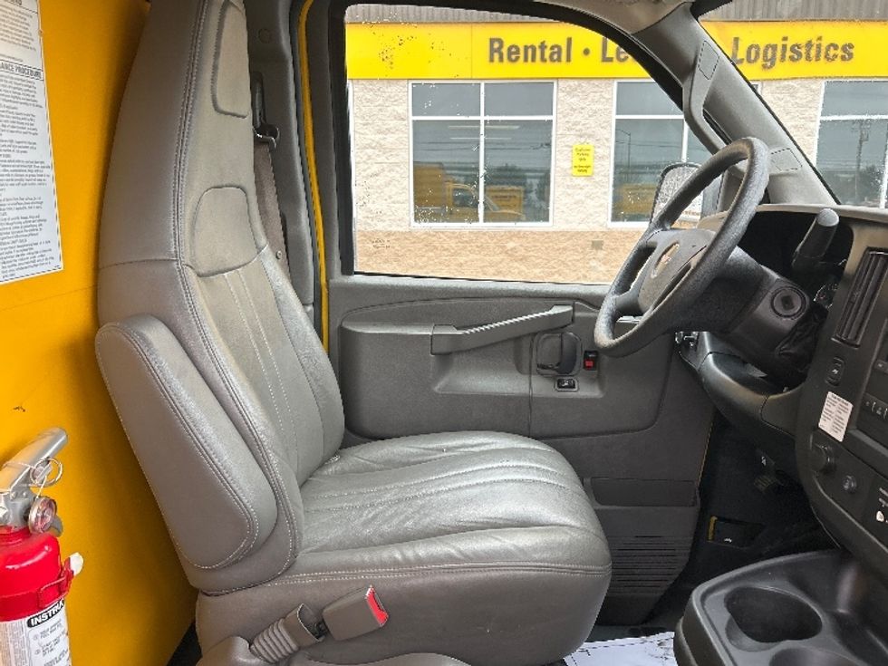 Light Duty Box Truck-Light and Medium Duty Trucks-GMC-2021-Savana G33503-Boise-ID-111,530\n\t\tmiles-$ 26,500 - Image 22