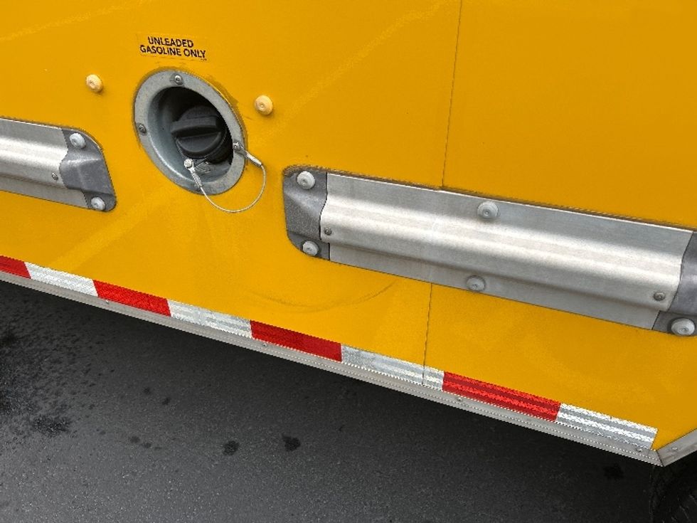 Light Duty Box Truck-Light and Medium Duty Trucks-GMC-2021-Savana G33503-Boise-ID-111,530\n\t\tmiles-$ 26,500 - Image 25