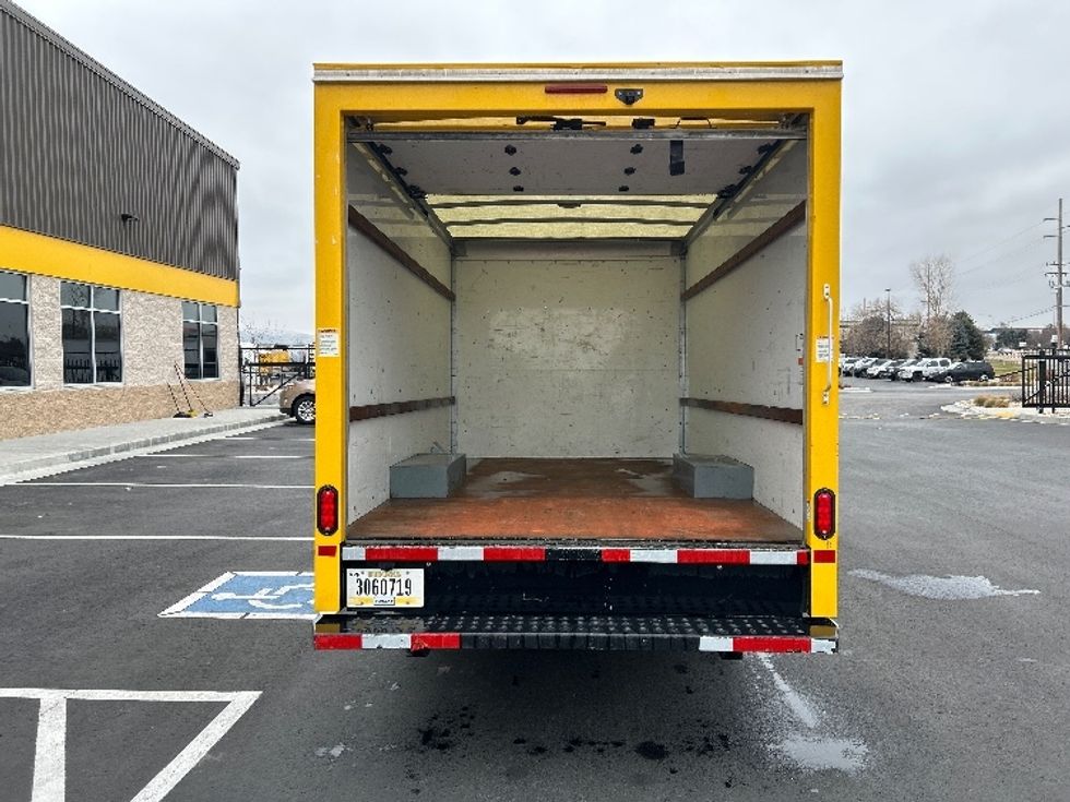 Light Duty Box Truck-Light and Medium Duty Trucks-GMC-2021-Savana G33503-Boise-ID-111,530\n\t\tmiles-$ 26,500 - Image 9