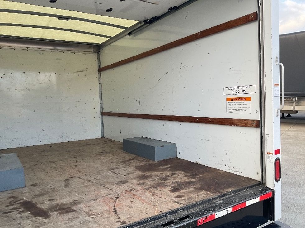 Light Duty Box Truck-Light and Medium Duty Trucks-GMC-2021-Savana G33503-Bowling Green-KY-107,525\n\t\tmiles-$ 28,500 - Image 12