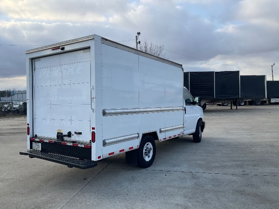 Light Duty Box Truck-Light and Medium Duty Trucks-GMC-2021-Savana G33503-Bowling Green-KY-107,525\n\t\tmiles-$ 28,500 - Image 13