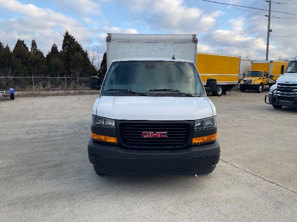 Light Duty Box Truck-Light and Medium Duty Trucks-GMC-2021-Savana G33503-Bowling Green-KY-107,525\n\t\tmiles-$ 28,500 - Image 2