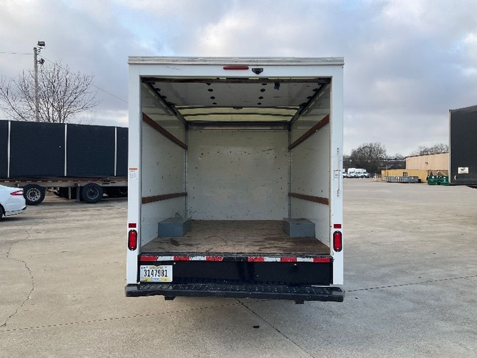 Light Duty Box Truck-Light and Medium Duty Trucks-GMC-2021-Savana G33503-Bowling Green-KY-107,525\n\t\tmiles-$ 28,500 - Image 8