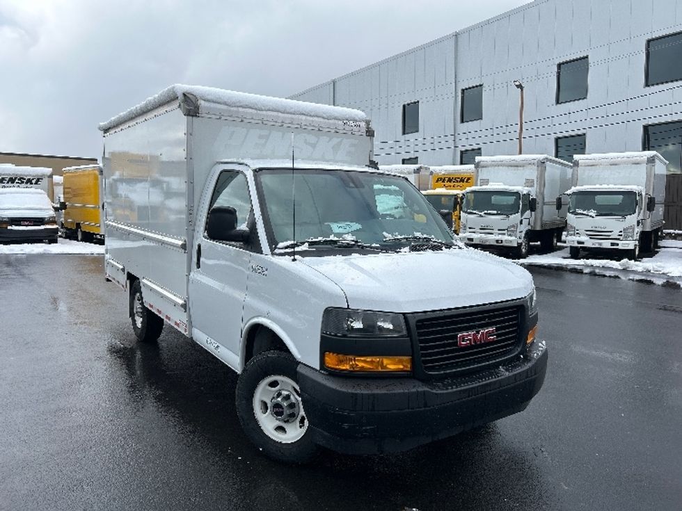 Light Duty Box Truck-Light and Medium Duty Trucks-GMC-2021-Savana G33503-Braintree-MA-103,563\n\t\tmiles-$ 26,750 - Image 1