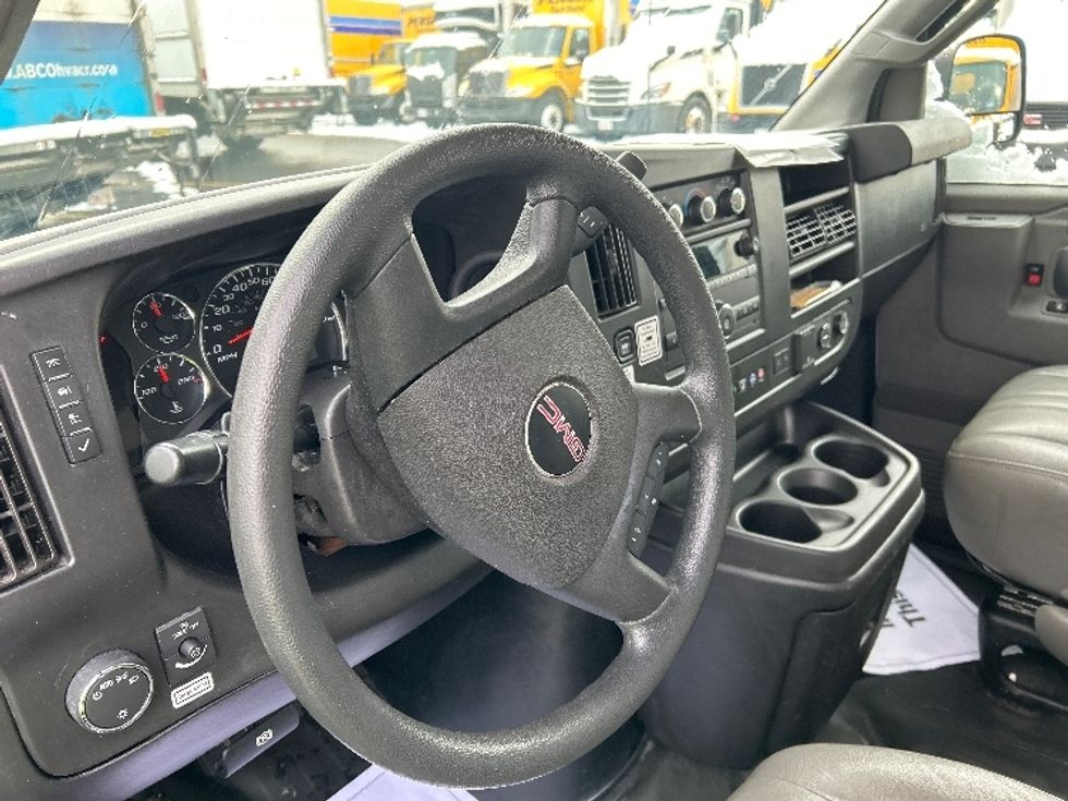 Light Duty Box Truck-Light and Medium Duty Trucks-GMC-2021-Savana G33503-Braintree-MA-103,563\n\t\tmiles-$ 26,750 - Image 16