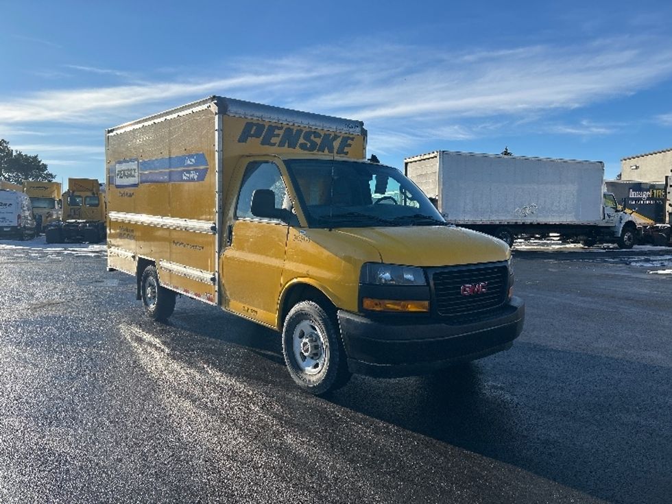 Light Duty Box Truck-Light and Medium Duty Trucks-GMC-2021-Savana G33503-Brooklyn Park-MN-119,884\n\t\tmiles-$ 24,500 - Image 1