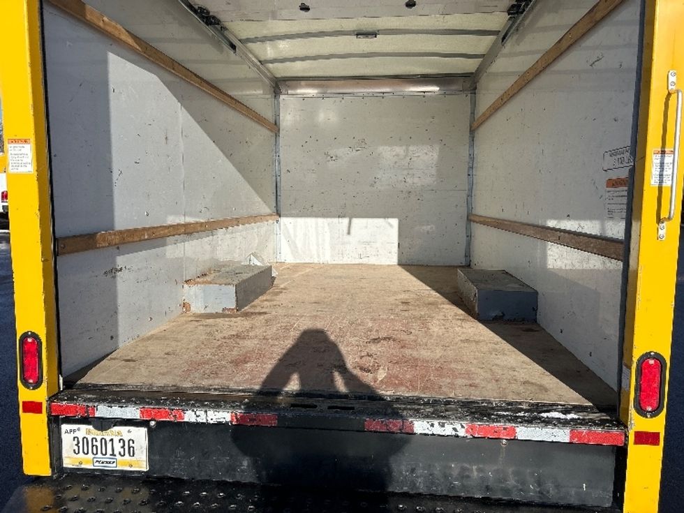 Light Duty Box Truck-Light and Medium Duty Trucks-GMC-2021-Savana G33503-Brooklyn Park-MN-119,884\n\t\tmiles-$ 24,500 - Image 10