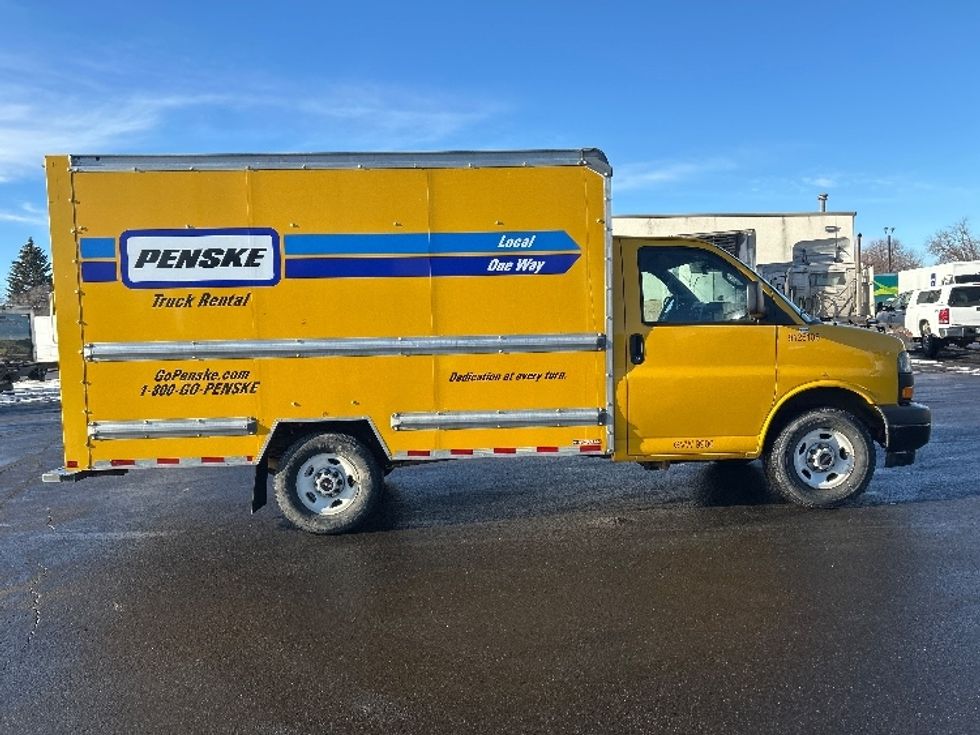 Light Duty Box Truck-Light and Medium Duty Trucks-GMC-2021-Savana G33503-Brooklyn Park-MN-119,884\n\t\tmiles-$ 24,500 - Image 15