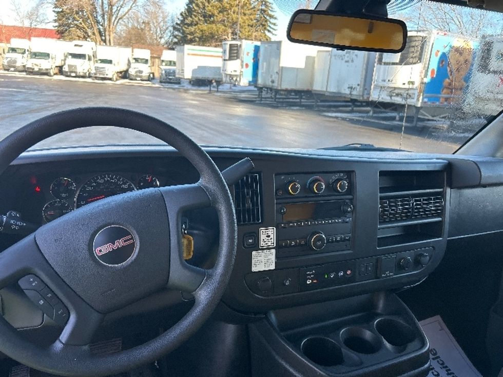 Light Duty Box Truck-Light and Medium Duty Trucks-GMC-2021-Savana G33503-Brooklyn Park-MN-119,884\n\t\tmiles-$ 24,500 - Image 17