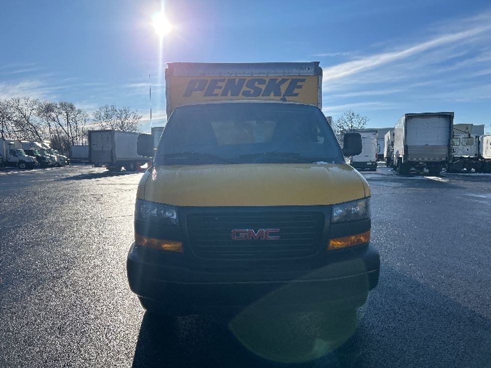 Light Duty Box Truck-Light and Medium Duty Trucks-GMC-2021-Savana G33503-Brooklyn Park-MN-119,884\n\t\tmiles-$ 24,500 - Image 2