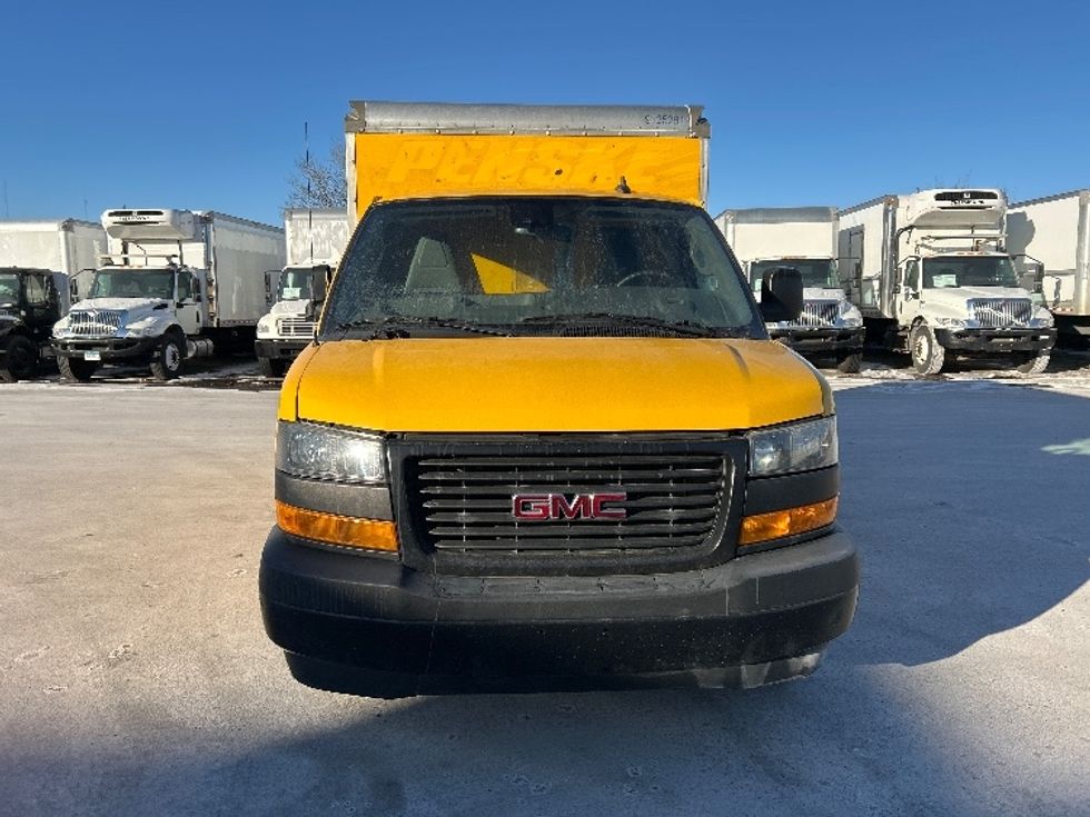Light Duty Box Truck-Light and Medium Duty Trucks-GMC-2021-Savana G33503-Brooklyn Park-MN-126,041\n\t\tmiles-$ 23,750 - Image 2